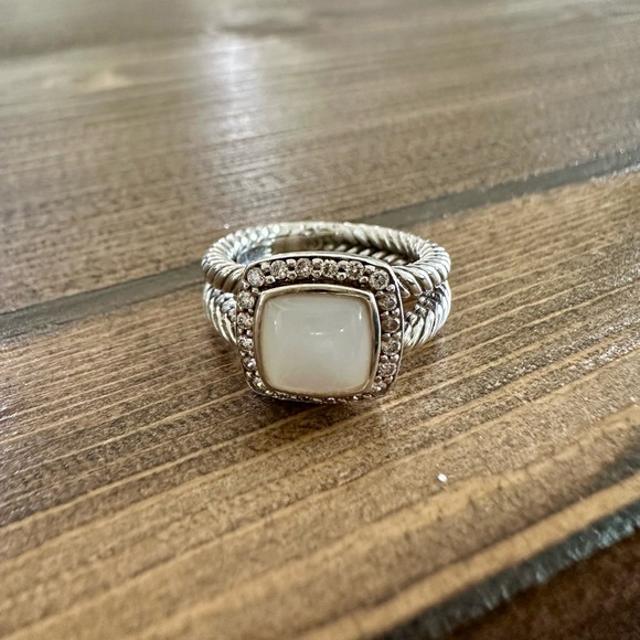 David Yurman Jewelry - Authentic David Yurman Petite Albion Ring